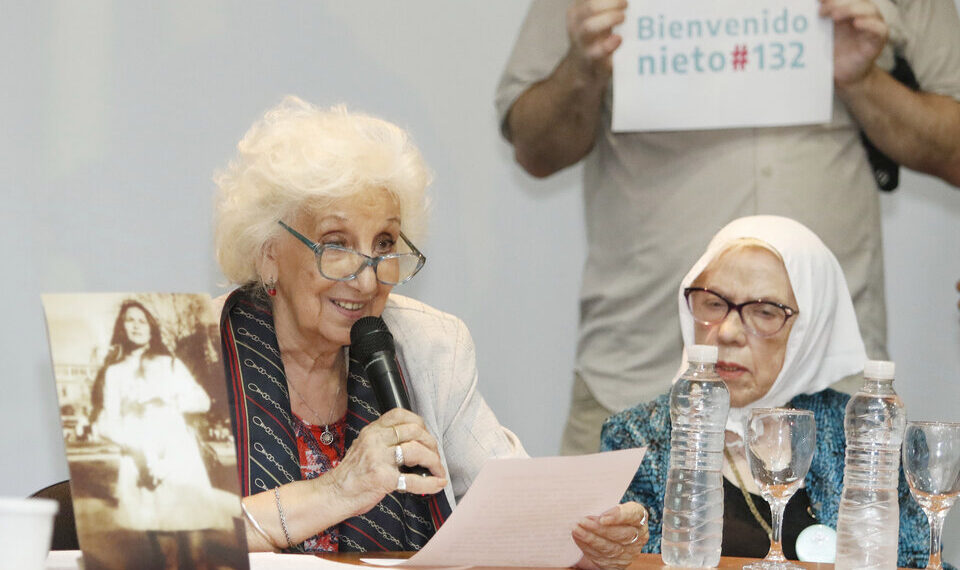 Las Abuelas de Plaza de Mayo anunciaron la restitución del nieto 132