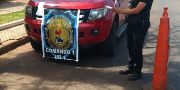 Detuvieron a tres estafadores que pagaban con cheques falsos