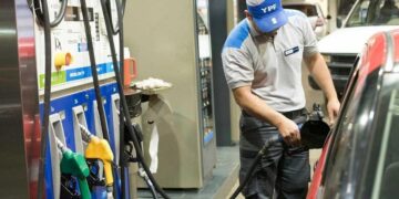 YPF sube 4% los combustibles desde este domingo