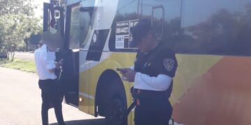 Detuvieron a un chofer de micro que conducía alcoholizado