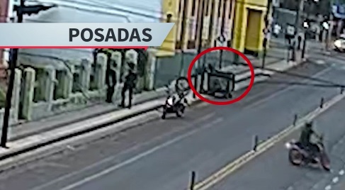 Fueron captados por las cámaras del 911 cuando ocultaban un electrodoméstico robado en un basurero