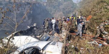 Se estrelló un avión en Nepal: al menos 67 muertos y entre los pasajeros había un argentino