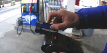 Las estaciones de servicio YPF continuarán aceptando el pago con tarjeta de crédito