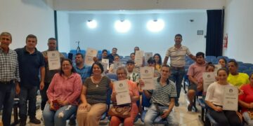 Entregaron soluciones de tierras a casi 20 familias de San Vicente