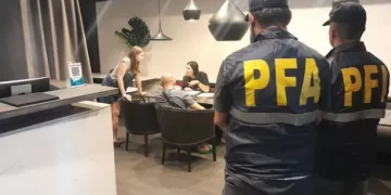 Embarazadas rusas en Argentina: allanaron la organización que se encargaba de traerlas al país
