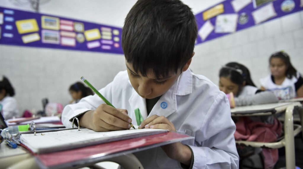Ciclo lectivo 2023 en Misiones: los docentes regresan a las escuelas el 22 de febrero y los alumnos, el primero de marzo