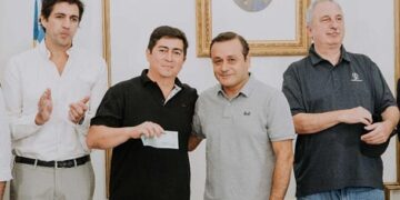 Entregaron fondos a municipios misioneros para la compra de maquinaria vial  