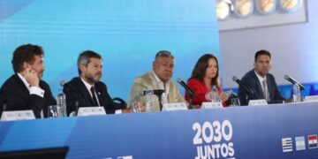 Argentina, Uruguay, Paraguay y Chile postularon su candidatura como sede del Mundial de Fútbol 2030