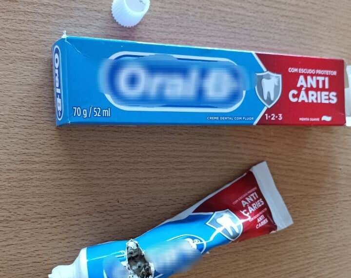 Intentó ingresar marihuana para un detenido en una pasta dental y fue descubierto por la guardia policial