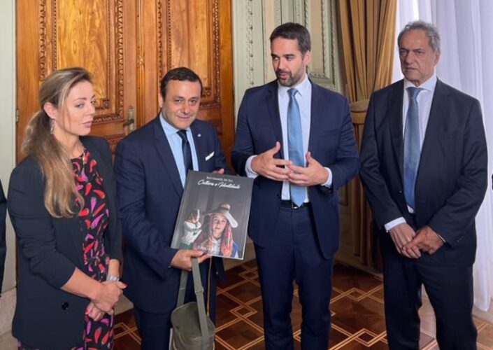 El gobernador firmó un acuerdo en Brasil para reforzar el eje de la Economía Del Conocimiento