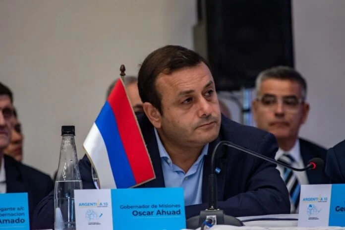 Oscar Herrera Ahuad participó de la reunión del Consejo de Gobernadores del Norte Grande en Catamarca