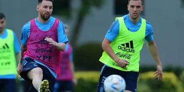 Lionel Scaloni define el equipo de la Selección Argentina antes del viaje a Paraguay