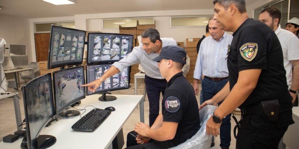 El 911 quintuplica su capacidad operativa en Posadas, con más de mil cámaras de videovigilancia en funcionamiento