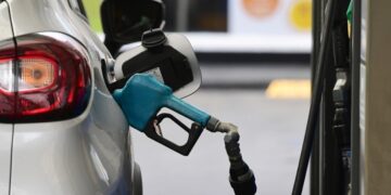 Rige nuevo aumento en el precio de los combustibles