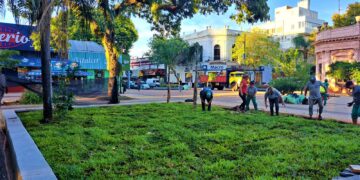 Embellecen la Plaza 9 de Julio con distintas intervenciones