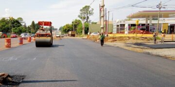Travesía urbana: calzada reducida por obras en Av. 147 casi Quaranta