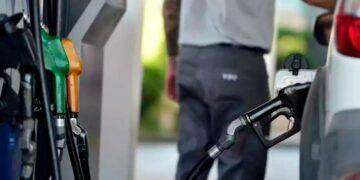 Combustibles aumentarán un 4% mensual hasta agosto: cuándo será la próxima suba
