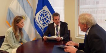 Sergio Massa anunció un aumento de 42% en las becas Progresar con aporte del Banco Mundial