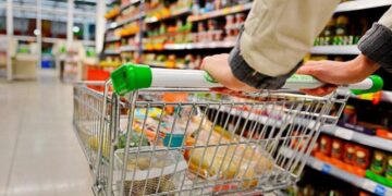 Inflación: canasta de alimentos trepó 4,9% en lo que va de abril