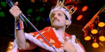 Subastan pertenencias de Freddie Mercury