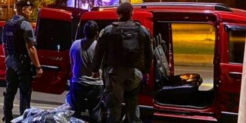 Detuvieron a un automovilista en la costanera: realizaba maniobras peligrosas y la alcoholemia le dió 2,43 g/l