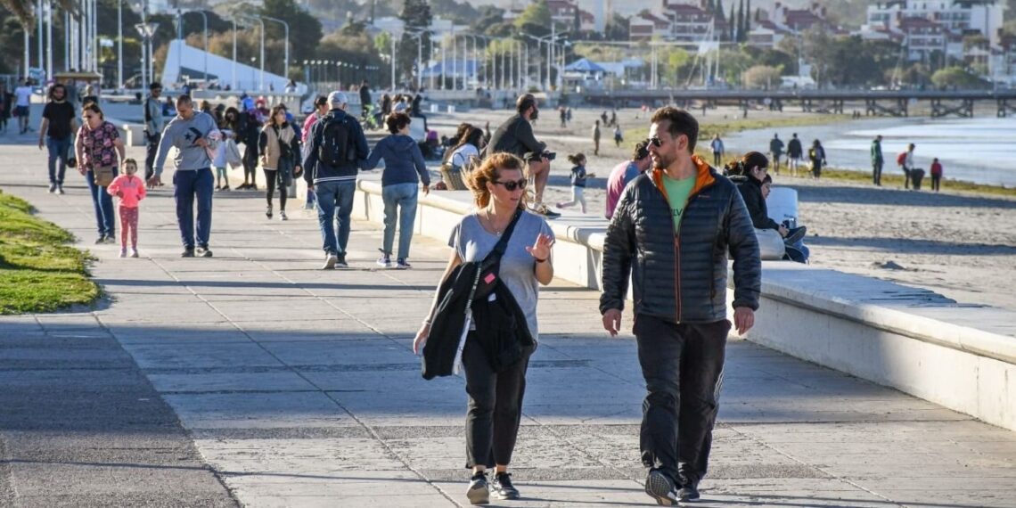 Fin de semana XL por el 25 de Mayo: viajaron 1,3 millones de turistas y gastaron $47.433 millones