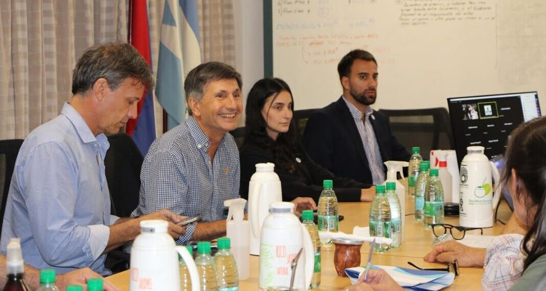 El INYM, empresas, cooperativas y emprendedores definieron acciones de promoción