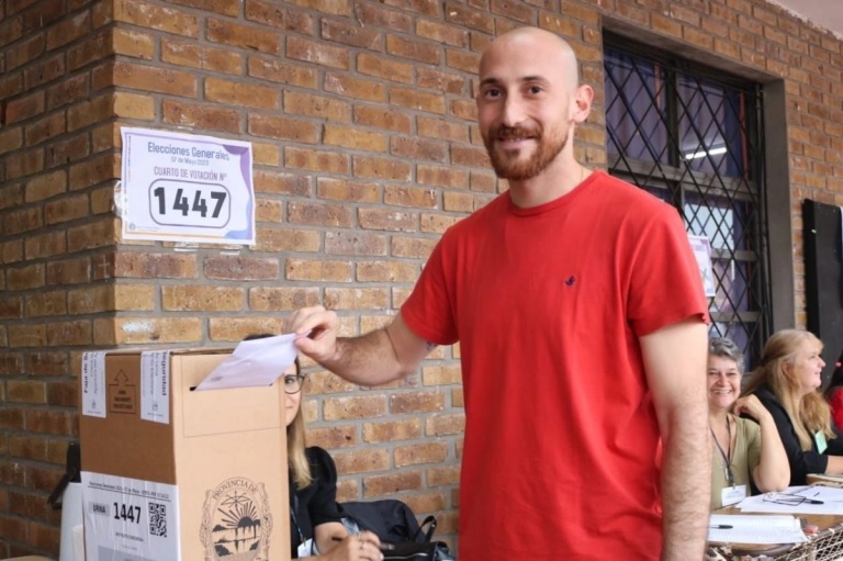 Con un contundente respaldo, Pablo Hassan fue electo intendente de Oberá