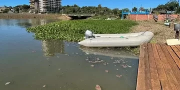 Persiste la contaminación en la bahía de El Brete de Posadas y siguen suspendidas las actividades