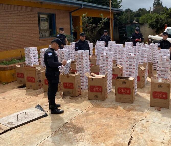 Un auto cargado con cigarrillos y robado en Buenos Aires fue secuestrado por la Policía