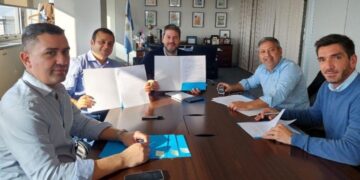Misiones y Nación acordaron la construcción de importantes obras turísticas y deportivas en la provincia