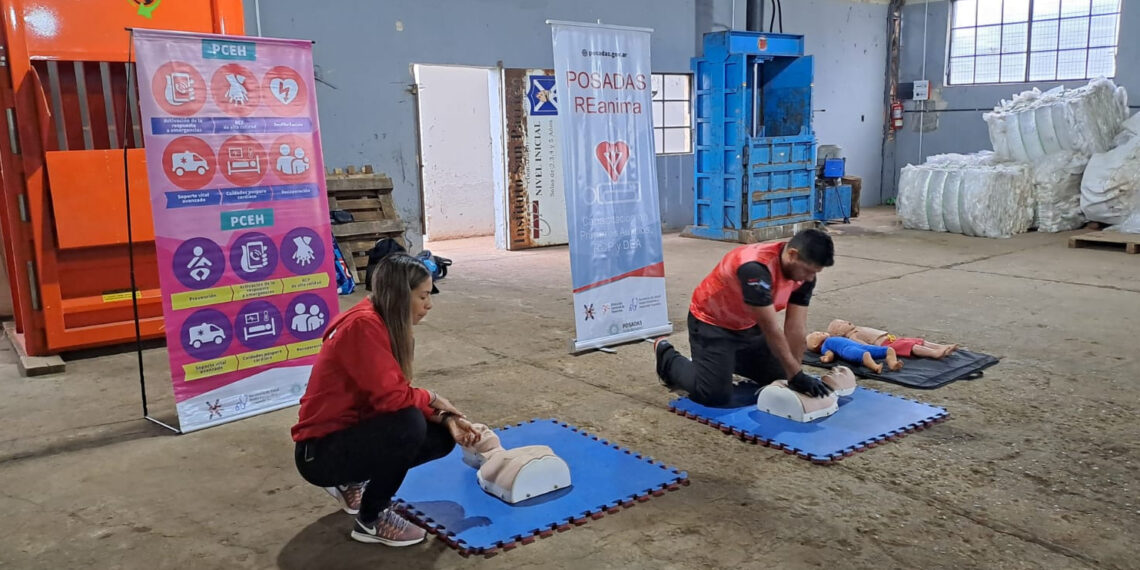“Posadas Reanima”: Capacitan a empleados municipales en primeros auxilios y RCP