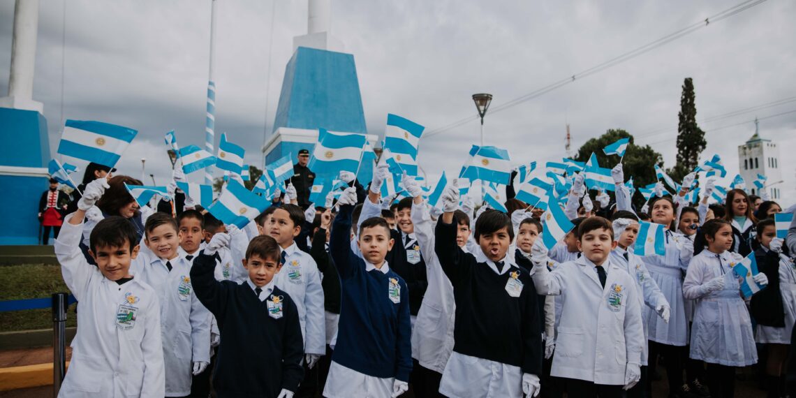 Misiones celebró el día de la bandera en Candelaria