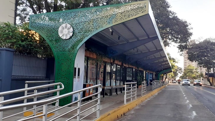 La UTA levantó el paro de colectivos en el AMBA pero mantiene medida en el Interior