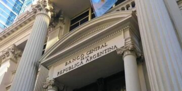El Banco Central mantuvo en el 97% la tasa de los plazos fijos