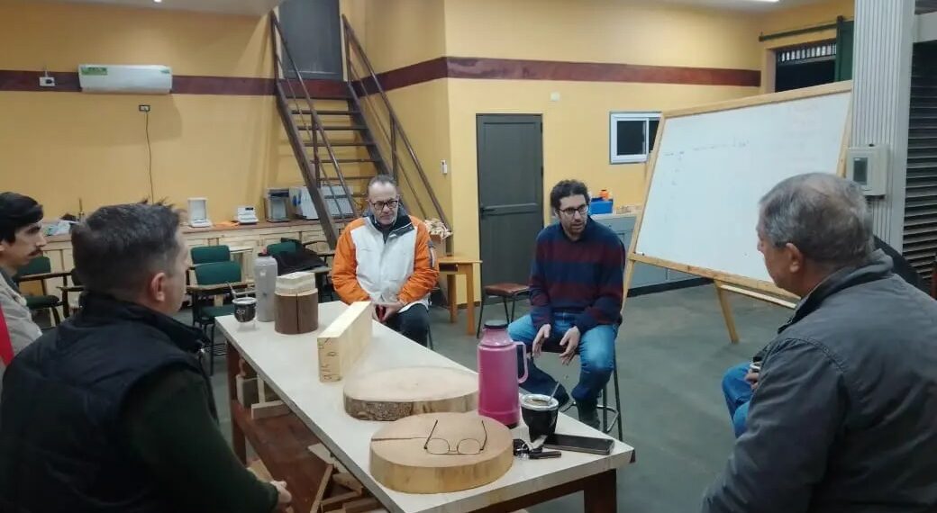 CFI y Agro evalúan avances de obras en viveros y aserraderos de la provincia