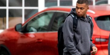La dirigencia del PSG, furiosa con Mbappé tras la decisión de no seguir en el club