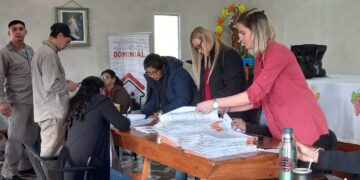 Iprodha: Más de 90 familias de Colonia Victoria pasaron al sistema de normalización jurídica dominial