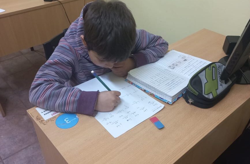Más de cien centros garantizan el acceso al apoyo escolar en los 78 municipios