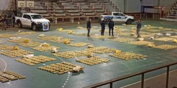 En menos de 24 horas la Policía secuestró más de 3 toneladas de droga valuada en 1.500 millones de pesos