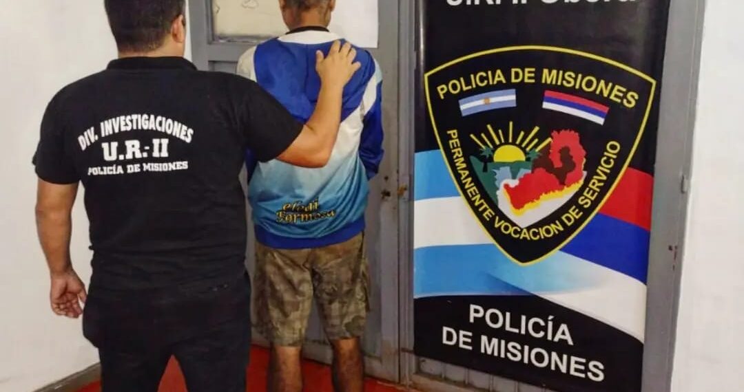 Detuvieron a un hombre que simulaba vender hierbas medicinales para comercializar marihuana