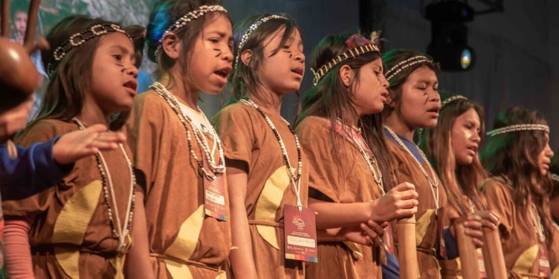 Posadas recibe al 1er Festival de Coros Infantiles Mbya en la Costanera