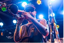 Dancing Mood llega para hacer bailar a Posadas al ritmo del reggae y ska