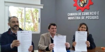 Firmaron convenio para la puesta en marcha del Programa de Educación Financiera para comercios y pymes