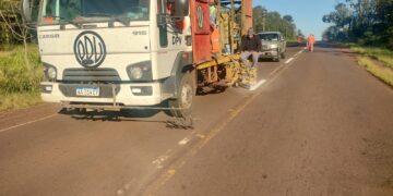Eldorado: trabajan en señalización de la Ruta Provincial N° 17