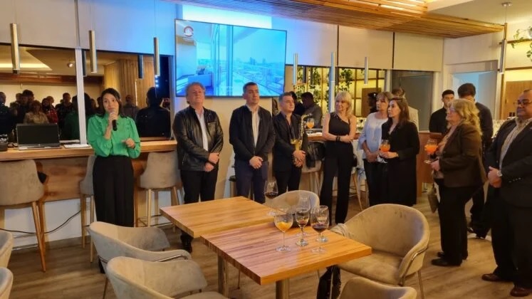 El hotel Continental inauguró en el piso 12 su Rooftop