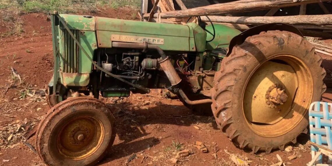 Un adolescente falleció en un accidente cuando manejaba un tractor