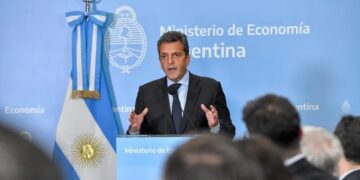 Sergio Massa anunció acuerdo de precios con supermercadistas y mayoristas