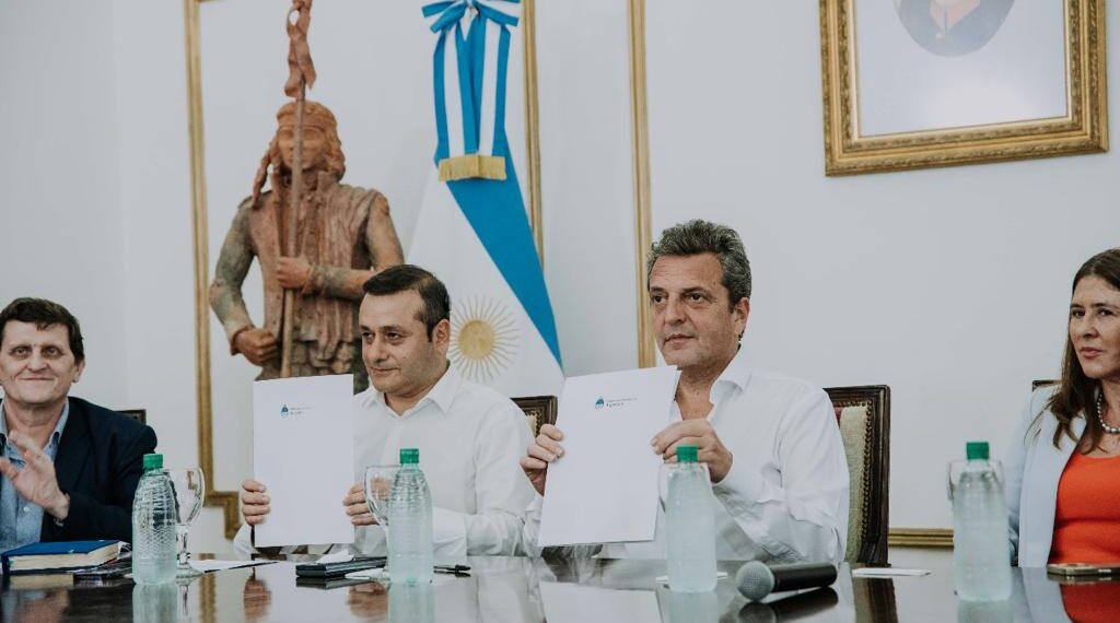El Gobernador y Massa concretaron acuerdos destinados a fortalecer la producción y prorrogar los “Ahora”