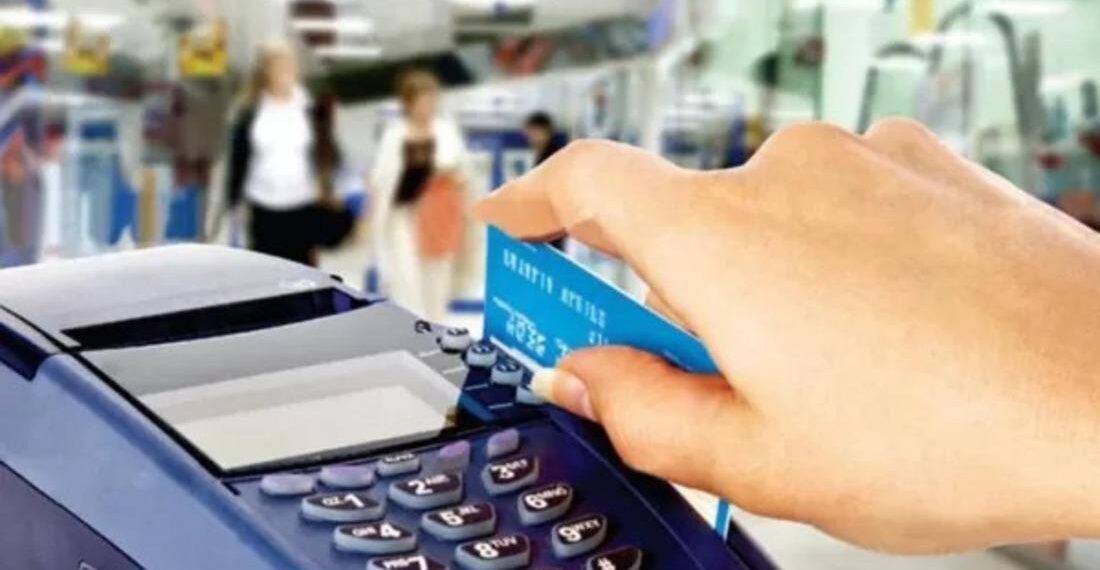 El uso de la tarjeta de crédito superó al efectivo como medio de pago más usado